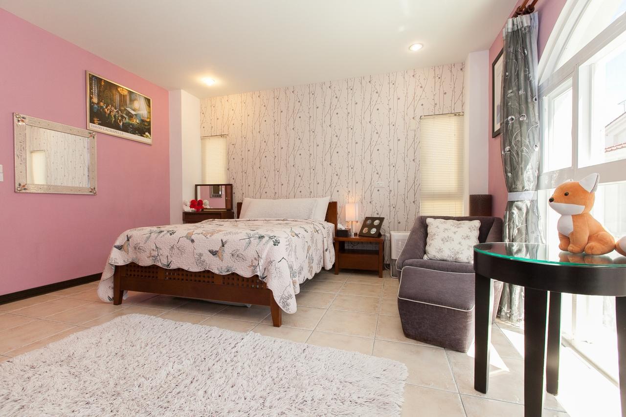 White Cotton Candy Homestay Hualien Exterior foto