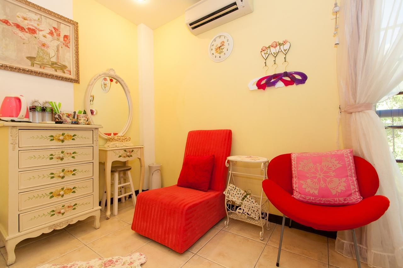 White Cotton Candy Homestay Hualien Exterior foto