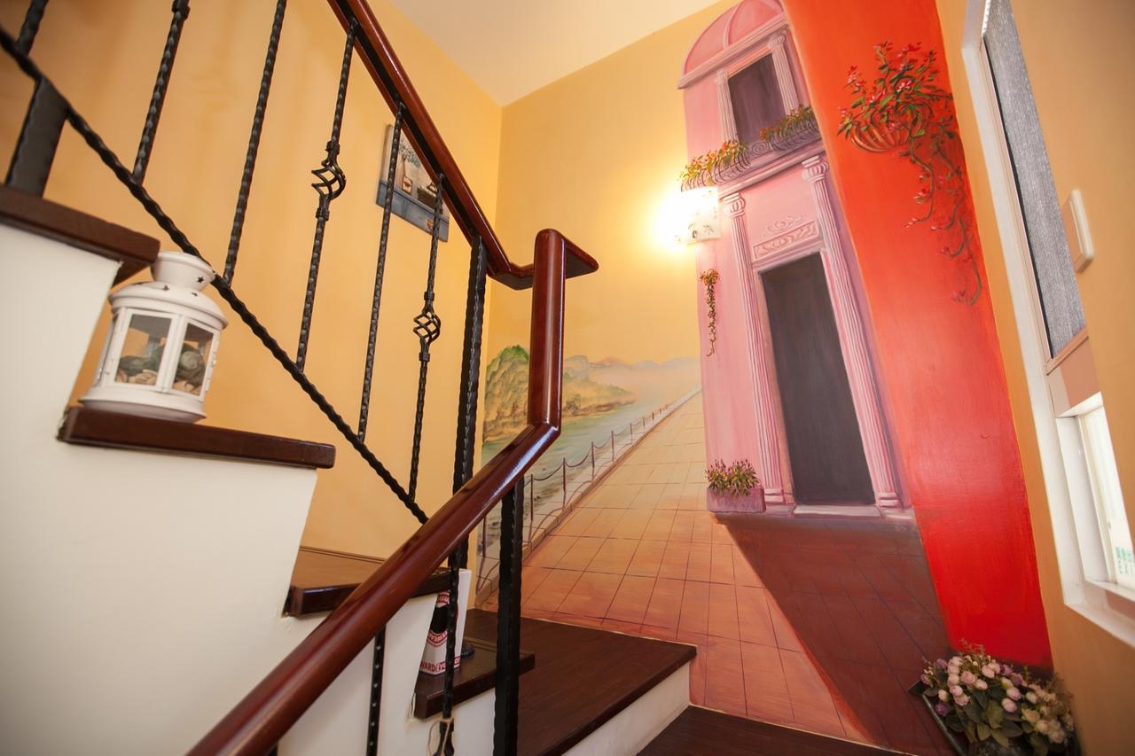 White Cotton Candy Homestay Hualien Exterior foto